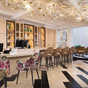 Des Champs-elysees Otel Paris